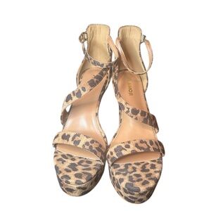 Chic Leopard Print Heels